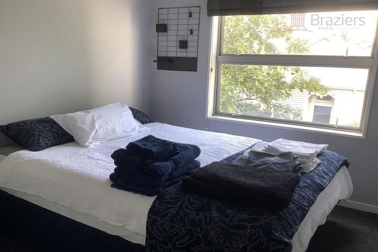 Photo of property in 200a Edgeware Road, Edgeware, Christchurch, 8013