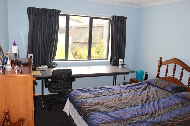 Photo of property in 10 Bickerton Rise, Churton Park, Wellington, 6037