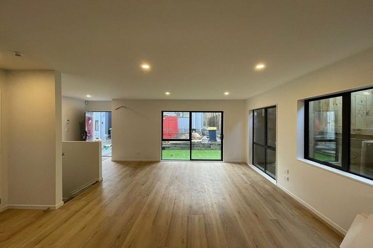 Photo of property in 53c Evans Road, Glen Eden, Auckland, 0602