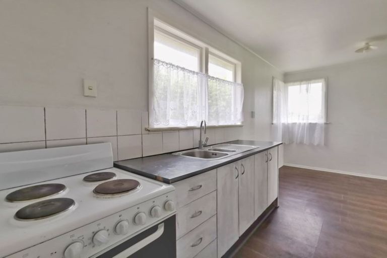 Photo of property in 85 Cargill Street, Papakura, 2110