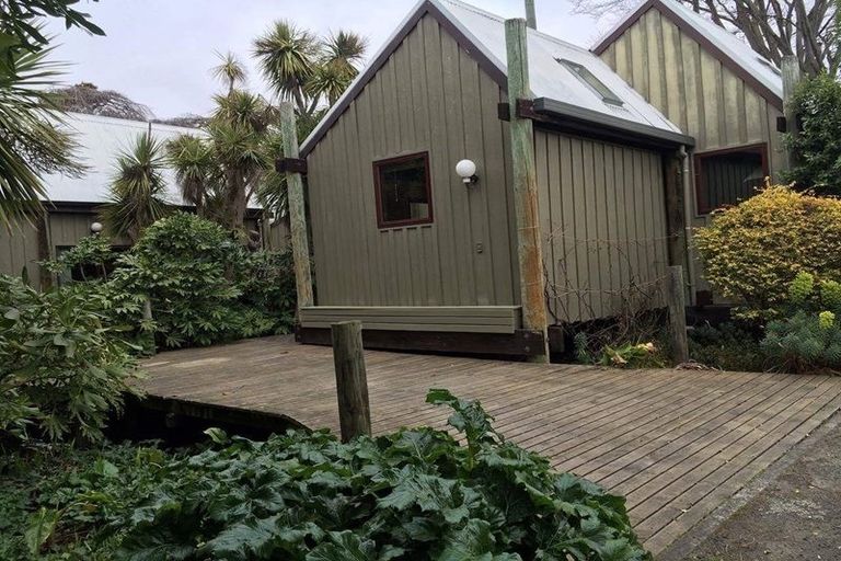 Photo of property in 198 Riverlaw Terrace, Saint Martins, Christchurch, 8022