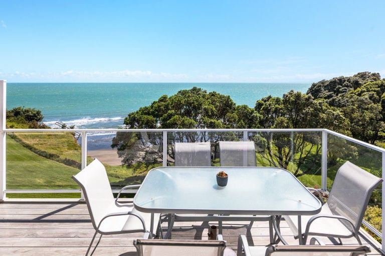 Photo of property in 24 Motukari Place, Onaero, Urenui, 4383