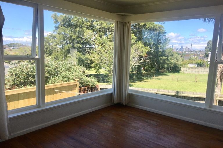 Photo of property in 14 Fentham Road, Hauraki, Auckland, 0622