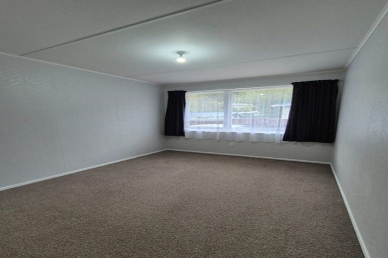 Photo of property in 21-a Kairanga Crescent, Wainuiomata, Lower Hutt, 5014