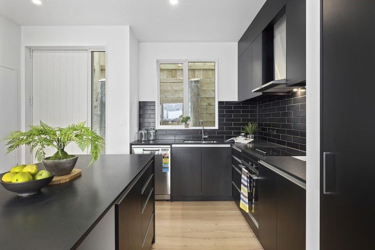 Photo of property in 30u7 Pirie Street, Mount Victoria, Wellington, 6011