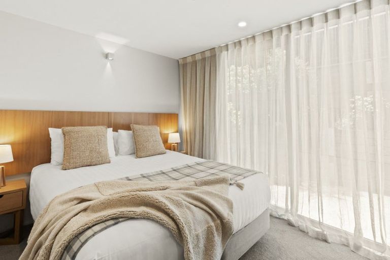 Photo of property in The Beeches Apartments, 4/60 Hallenstein Street, Queenstown, 9300