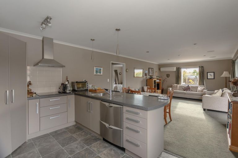 Photo of property in 35a Arrow Crescent, Holmes Hill, Oamaru, 9401
