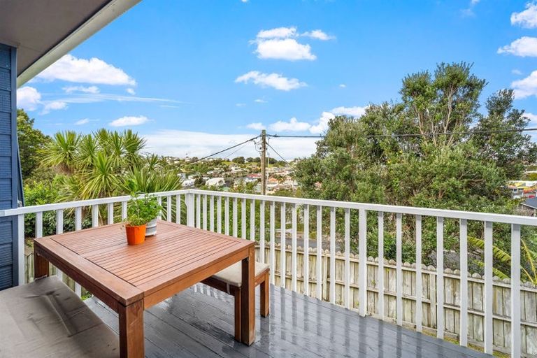 Photo of property in 44 Penton Road, Stanmore Bay, Whangaparaoa, 0932