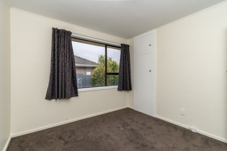 Photo of property in 17 Boston Avenue, Hornby, Christchurch, 8042