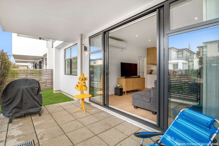 Photo of property in 2/445 Hibiscus Coast Highway, Orewa, 0931