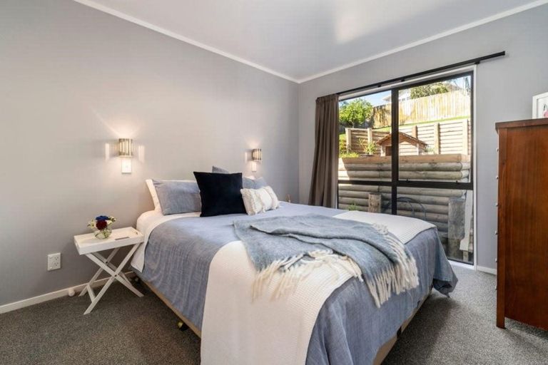 Photo of property in 13 Petrel Place, Massey, Auckland, 0614