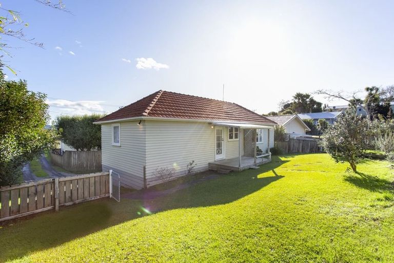 Photo of property in 2/25 Mangakura Road, Helensville, 0800