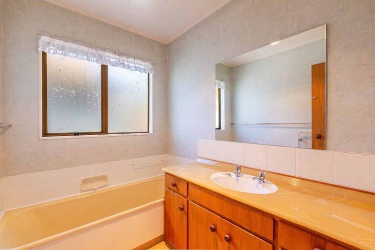 Photo of property in 15 Mclean Terrace, Waipukurau, 4200