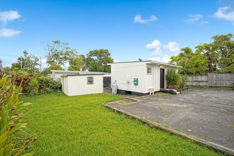 Photo of property in 3/176 Henderson Valley Road, Henderson, Auckland, 0612
