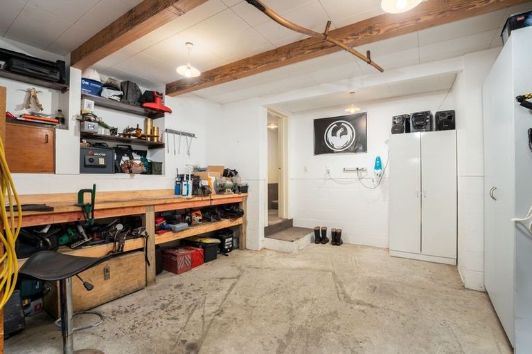 Photo of property in 15 Tainui Terrace, Inglewood, 4330