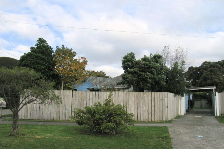Photo of property in 8 Waldie Grove, Avalon, Lower Hutt, 5011