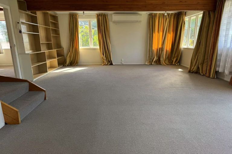 Photo of property in 572 Beach Road, Rothesay Bay, Auckland, 0630