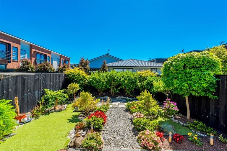 Photo of property in 28 Rangihina Road, Hobsonville, Auckland, 0616