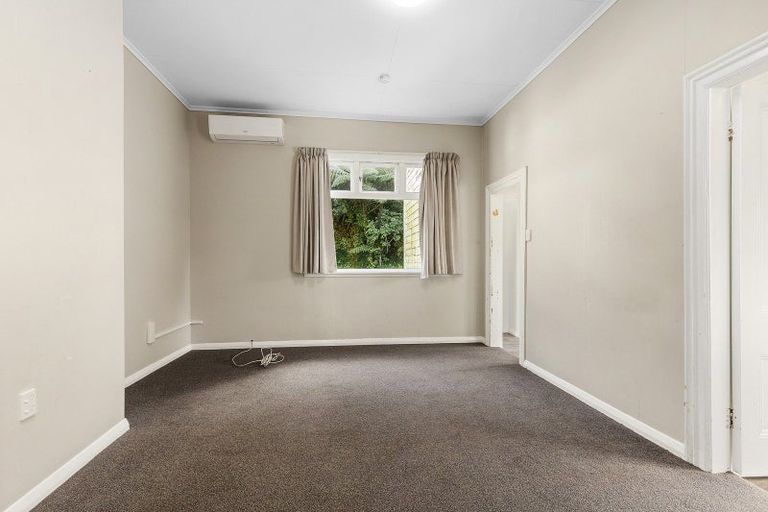 Photo of property in 114 Holloway Road, Aro Valley, Wellington, 6021
