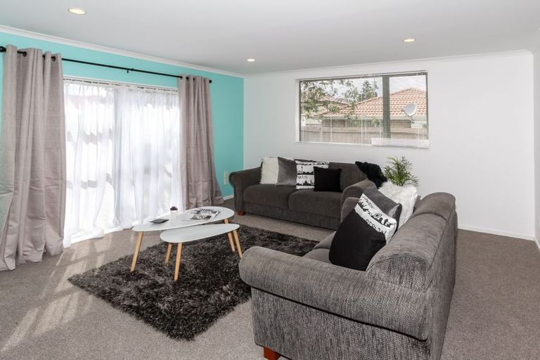 Photo of property in 7a Margarita Rise, Pukekohe, 2120