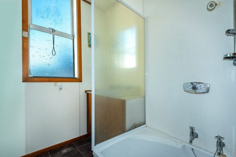 Photo of property in 54 Rhona Street, Linwood, Christchurch, 8062