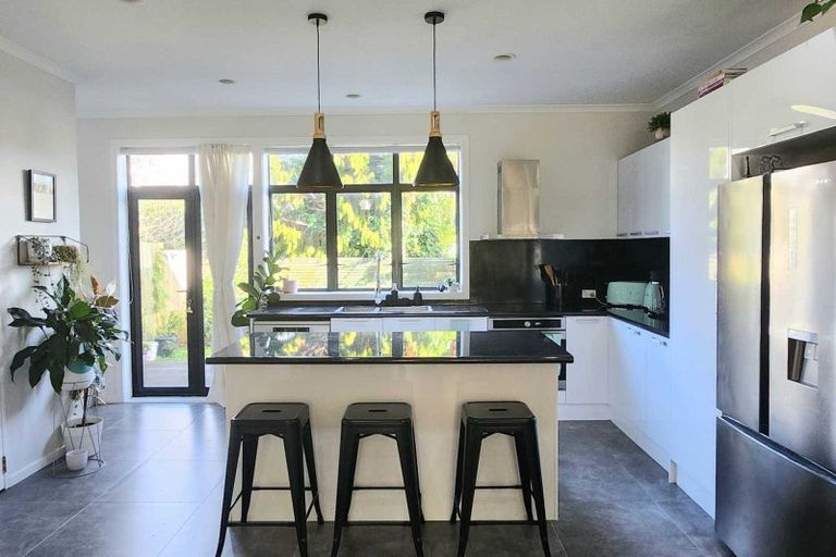 Photo of property in Tuscany Towers, 47/1 Ambrico Place, New Lynn, Auckland, 0600