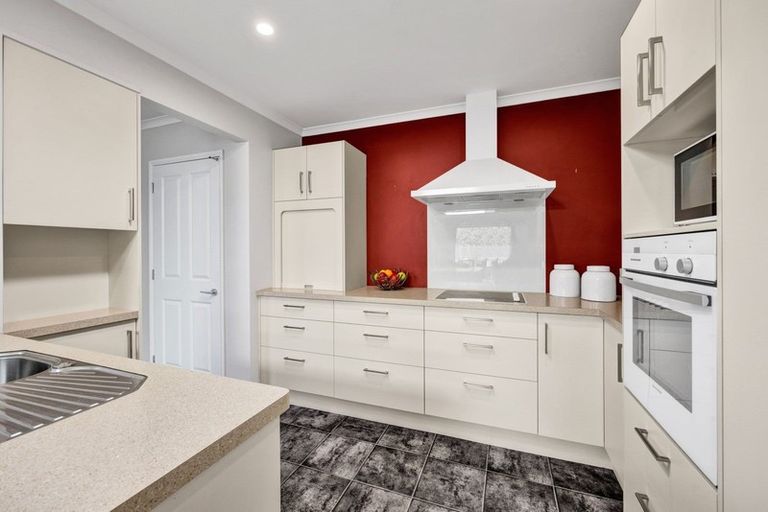 Photo of property in 1/39 Manadon Street, Spotswood, New Plymouth, 4310