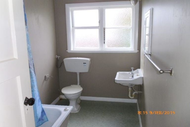 Photo of property in 29-31a Peel Street, Westport, 7825