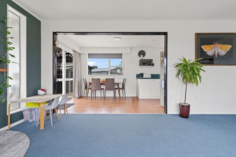 Photo of property in 39 Heather Street, Levin, 5510