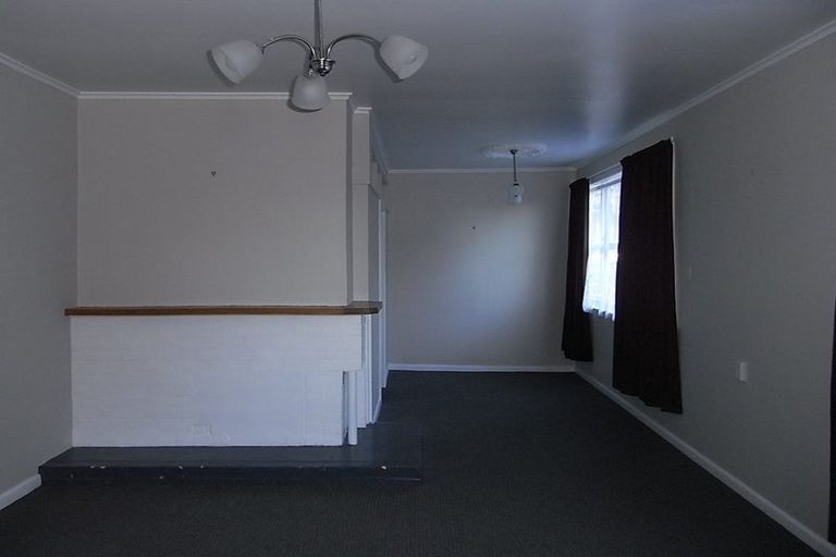 Photo of property in 28 Shakespeare Road, Bluff Hill, Napier, 4110
