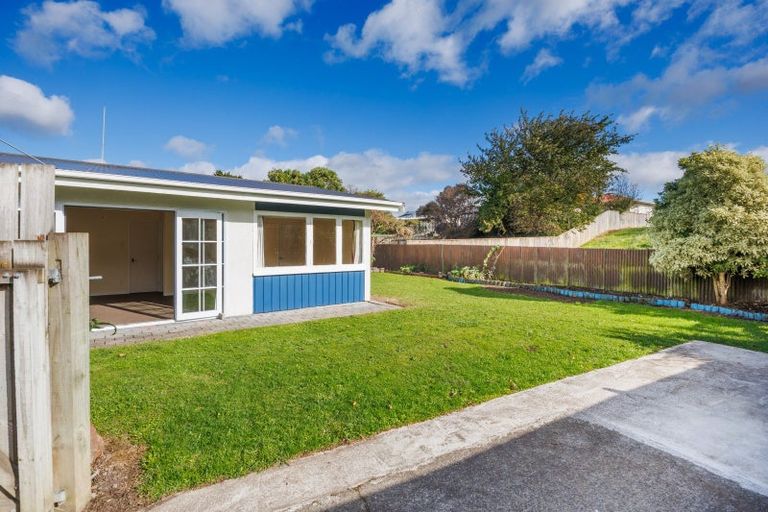 Photo of property in 15b Churchill Avenue, Hokowhitu, Palmerston North, 4410