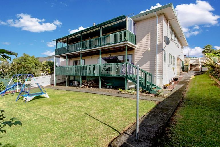 Photo of property in 81 Garton Drive, Massey, Auckland, 0614