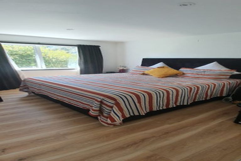 Photo of property in 9a Cheshire Street, Cannons Creek, Porirua, 5024