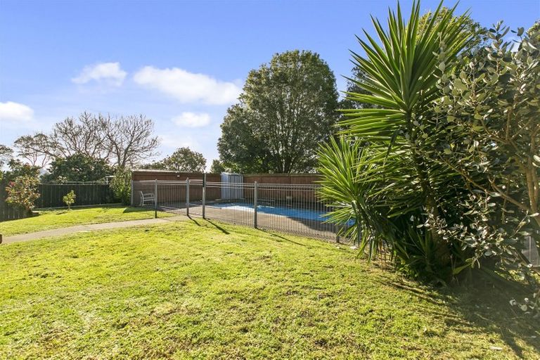 Photo of property in 100 Kitchener Road, Waiuku, 2123
