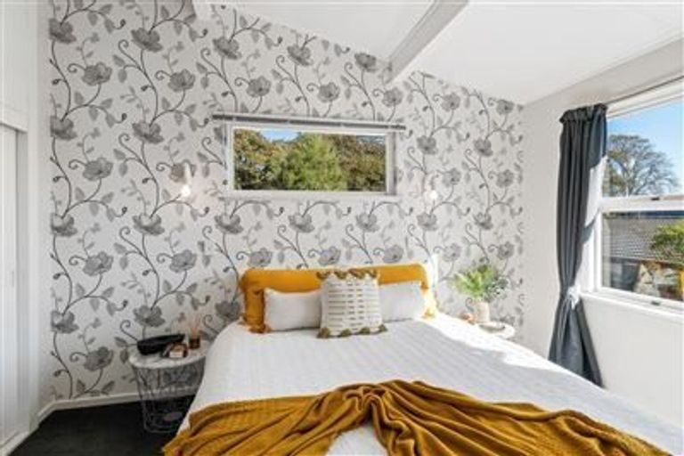 Photo of property in 2/32 Abberley Crescent, St Albans, Christchurch, 8014