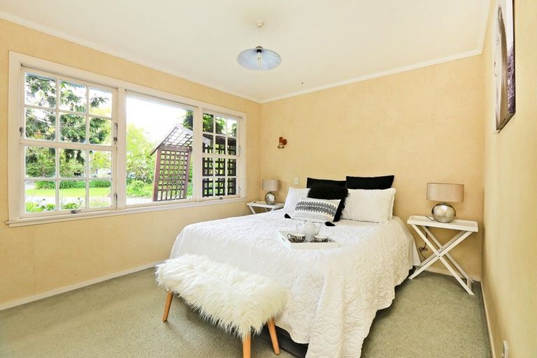 Photo of property in 32 Kent Terrace, Taradale, Napier, 4112