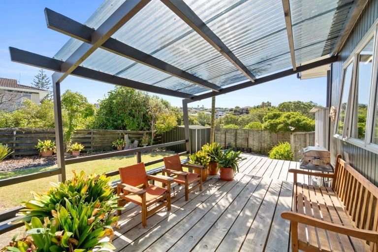 Photo of property in 58 Rothesay Bay Road, Rothesay Bay, Auckland, 0630