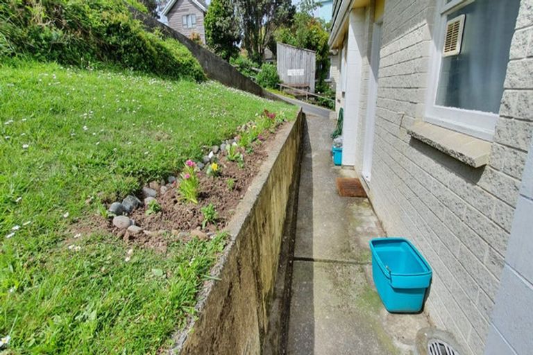 Photo of property in 50u2 Buckley Road, Southgate, Wellington, 6023