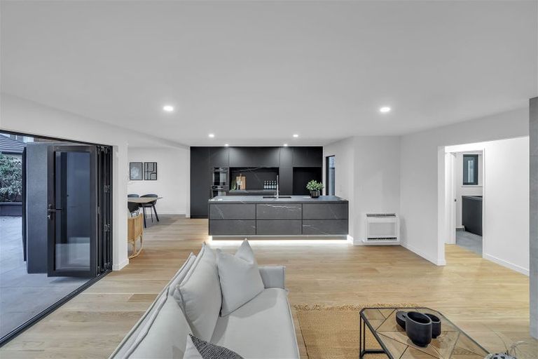 Photo of property in 15 Wai-iti Terrace, Burnside, Christchurch, 8053