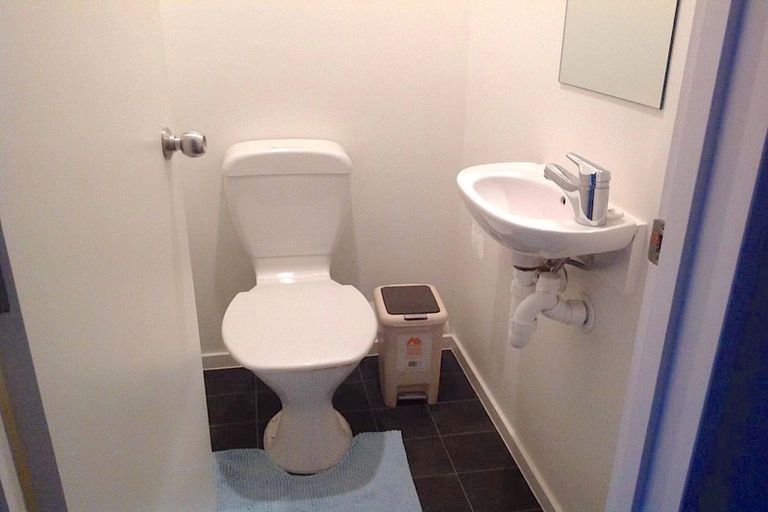 Photo of property in 135d Waltham Road, Sydenham, Christchurch, 8023