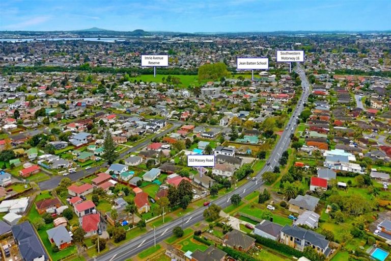 Photo of property in 553 Massey Road, Mangere, Auckland, 2022