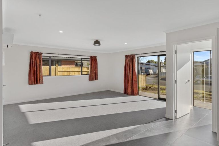 Photo of property in 3 Jeffares Place, Taradale, Napier, 4112