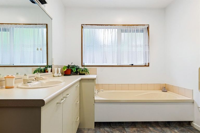 Photo of property in 65 Robert Coup Road, Kaiapoi, 7630