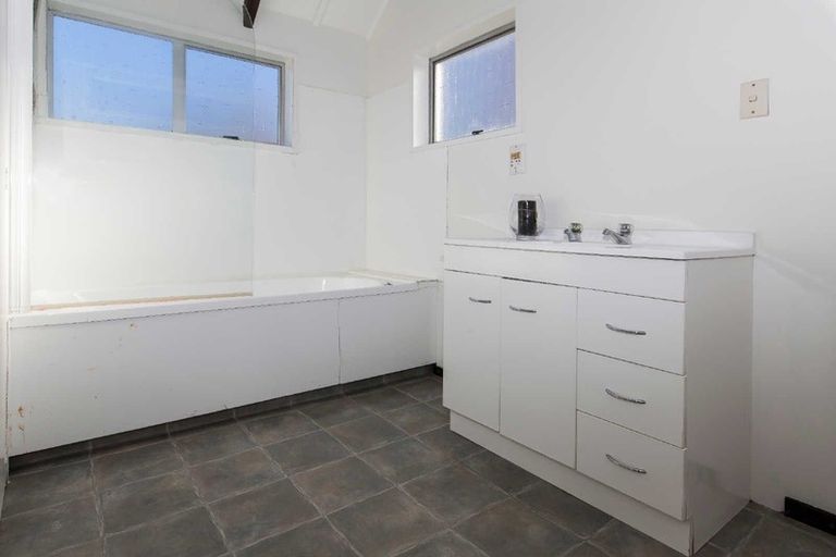 Photo of property in 3/129 Canon Street, Edgeware, Christchurch, 8013