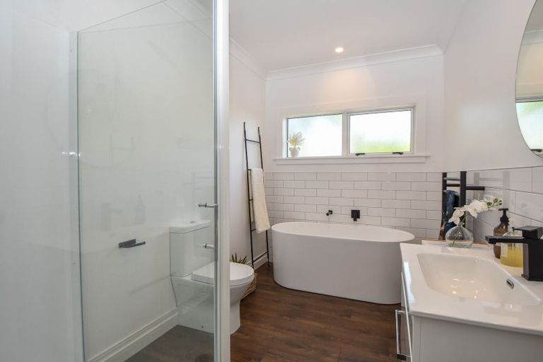 Photo of property in 19 Broadway Street, Martinborough, 5711