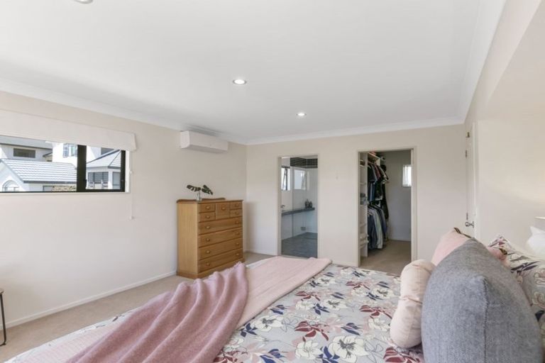 Photo of property in 2 Ridley Green, Churton Park, Wellington, 6037