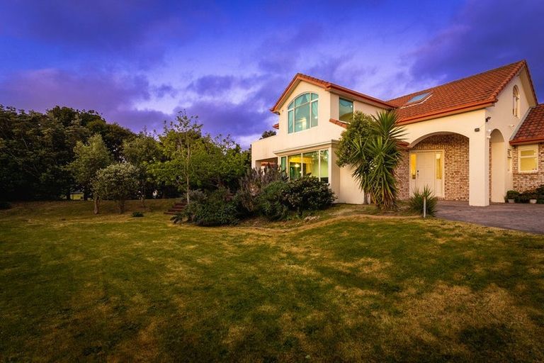 Photo of property in 15 Compass Court, Paraparaumu, 5032