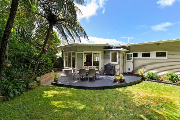 Photo of property in 59 Spencer Street, Crofton Downs, Wellington, 6035