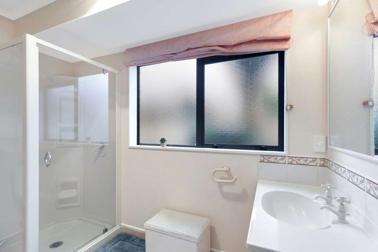 Photo of property in 3 Celtic Court, Roslyn, Palmerston North, 4414