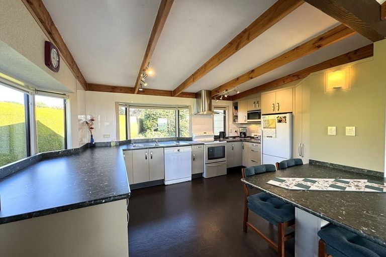 Photo of property in 2 Ridgwell Place, Stirling, 9231